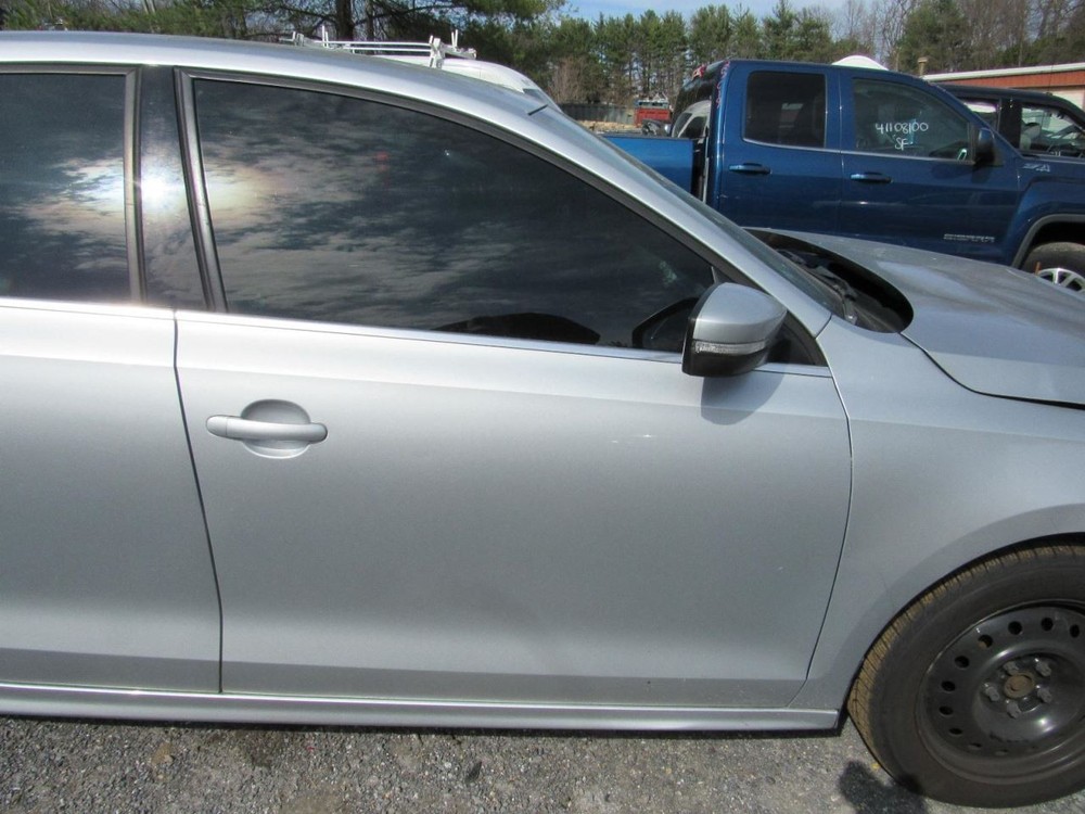 JETTA 2013 Glove Box 1037035