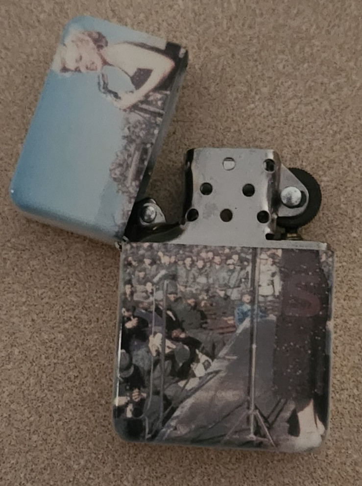 Marilyn Monroe💋USO Lighter - Light Cigars Cigarette