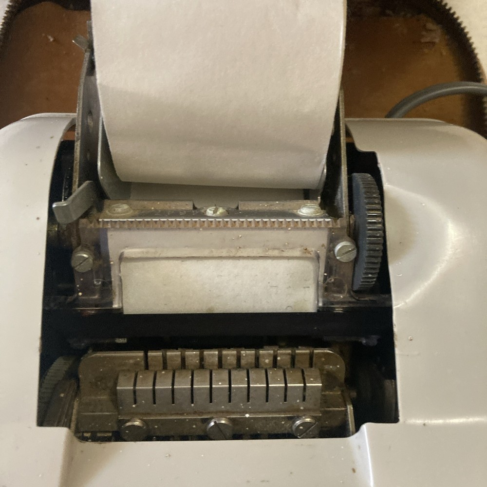 Vintage Underwood Adding Machine 1958 with Case Nice!