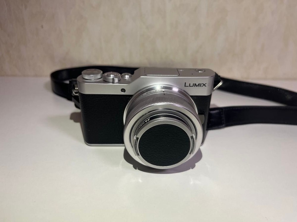 Panasonic LUMIX DC-GF9W-S Tested