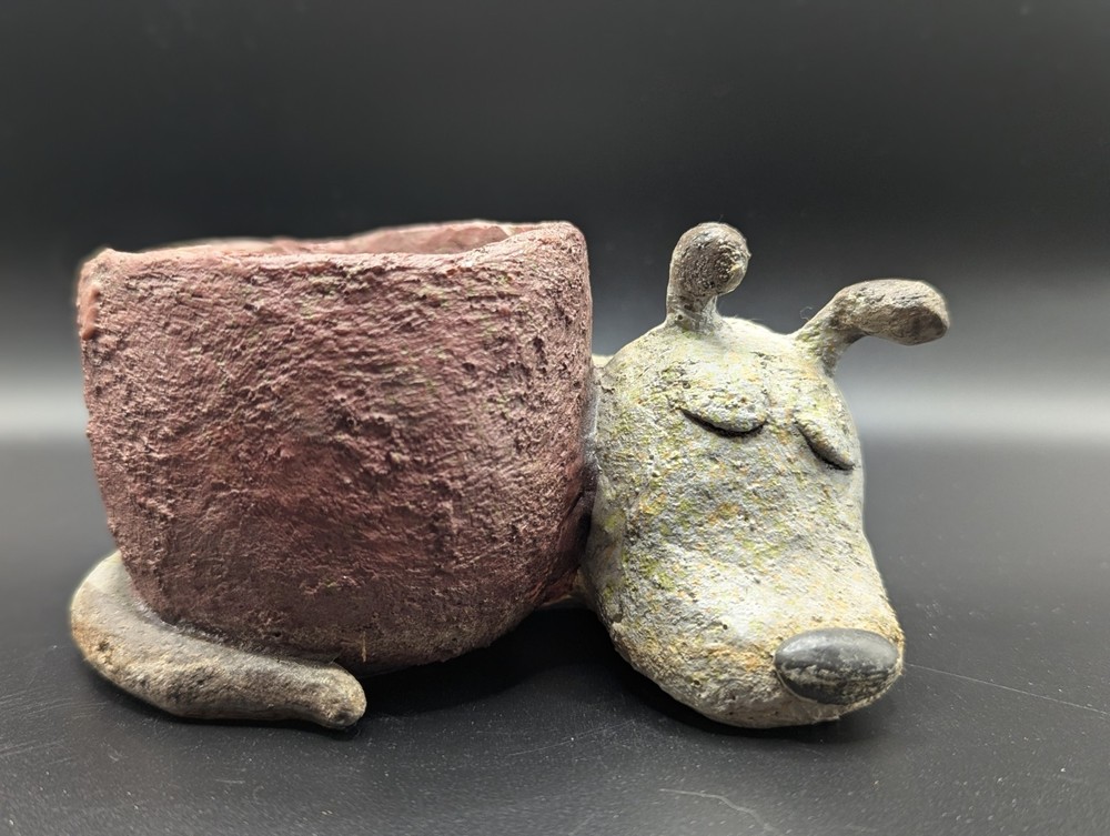 Blob House Dreamer Dog Mini Planter