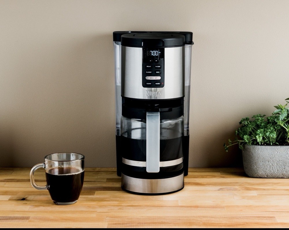 Ninja DCM200 Series Programmable XL 14-Cup Coffee Maker