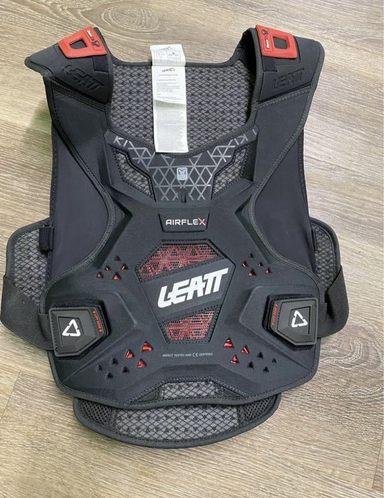 Leatt Women’s AirFlex Body Protector. Size small.