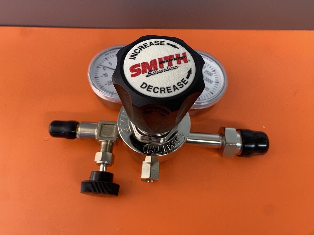 Smith Analytical Regulator Single Stage 3500PSI 1/8” 210-4109