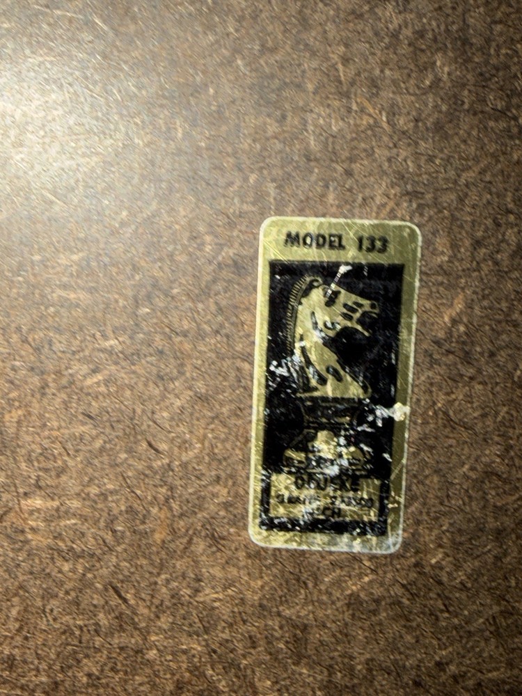 DRUEKE CHESS SET /W BOARD MODEL 133