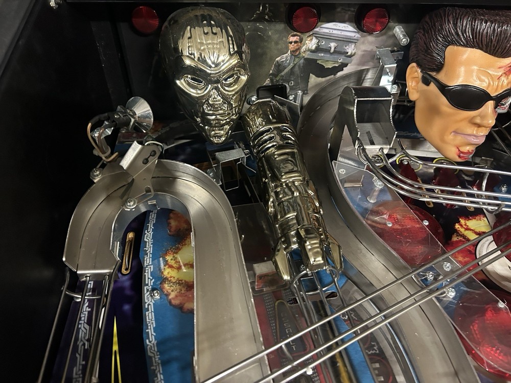 STERN TERMINATOR 3 PINBALL MACHINE ARNOLD!