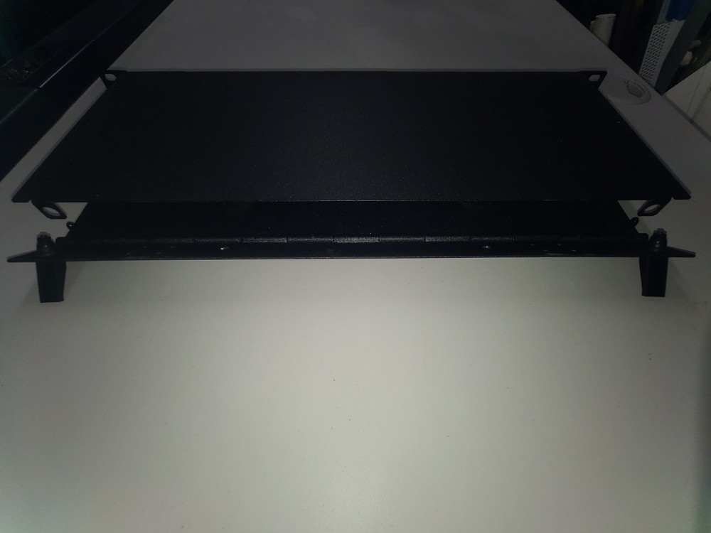 Corning Fiber Panel Housing 1 Rack Unit CPP-01U - Excellent Condition