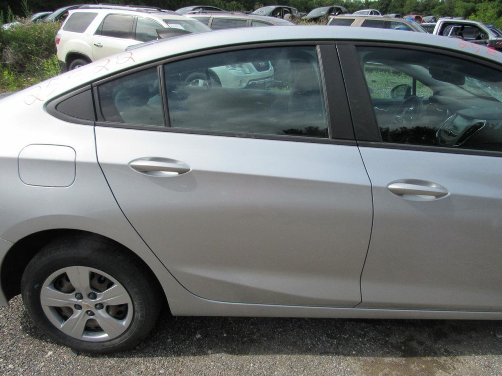 CRUZE 2018 Glove Box 1049666
