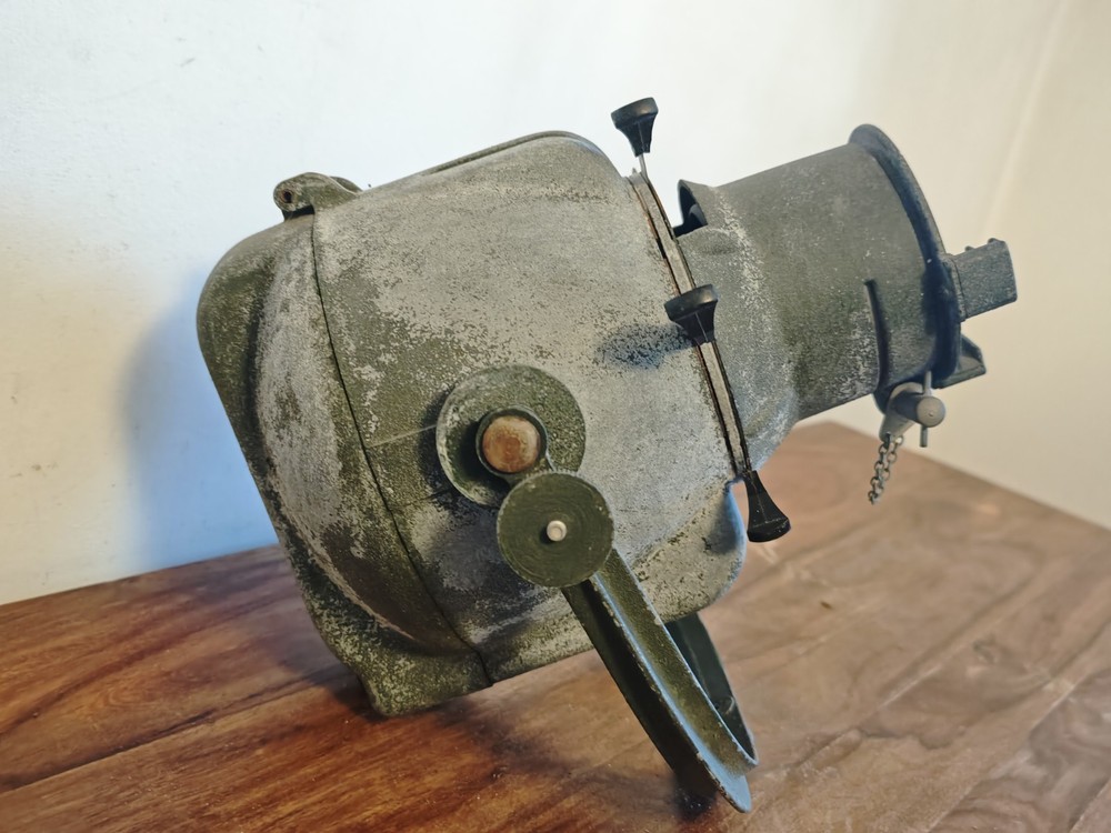 Strand Patt 23 Theatre Light (B)