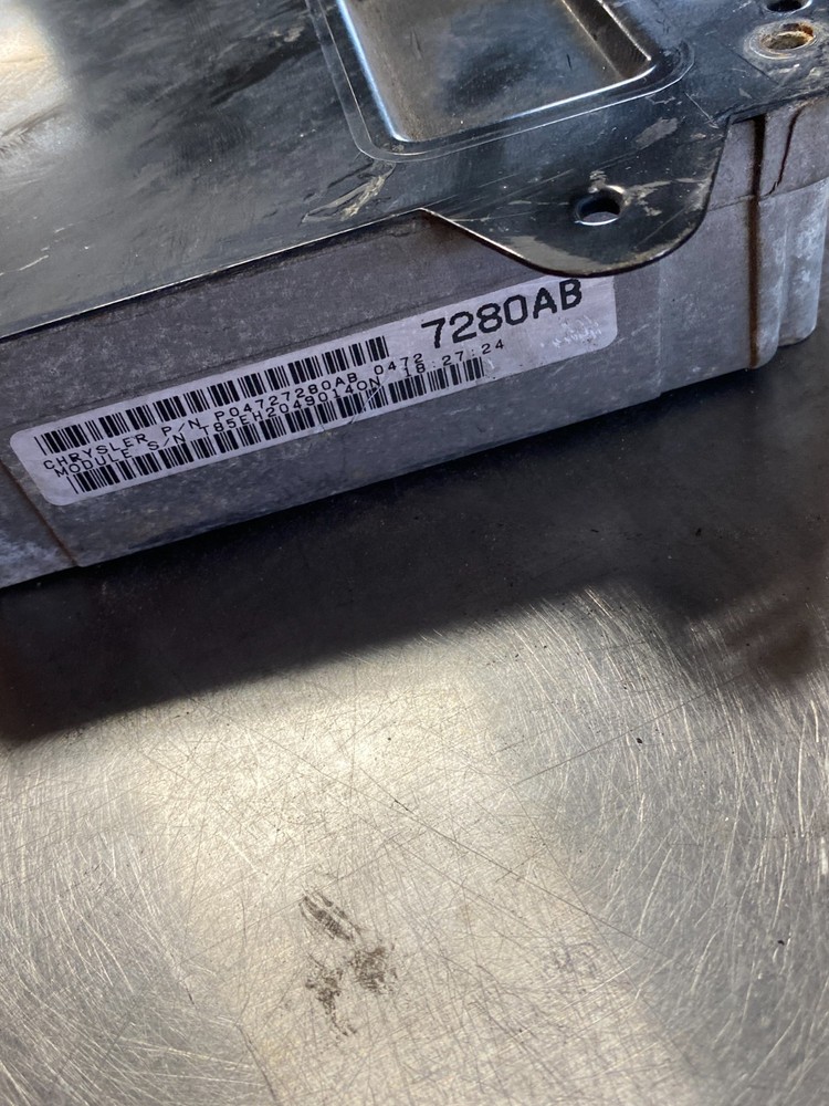 00 3.3L CARAVAN SPORT PCM Engine Control Module PCM Computer 04727280AB