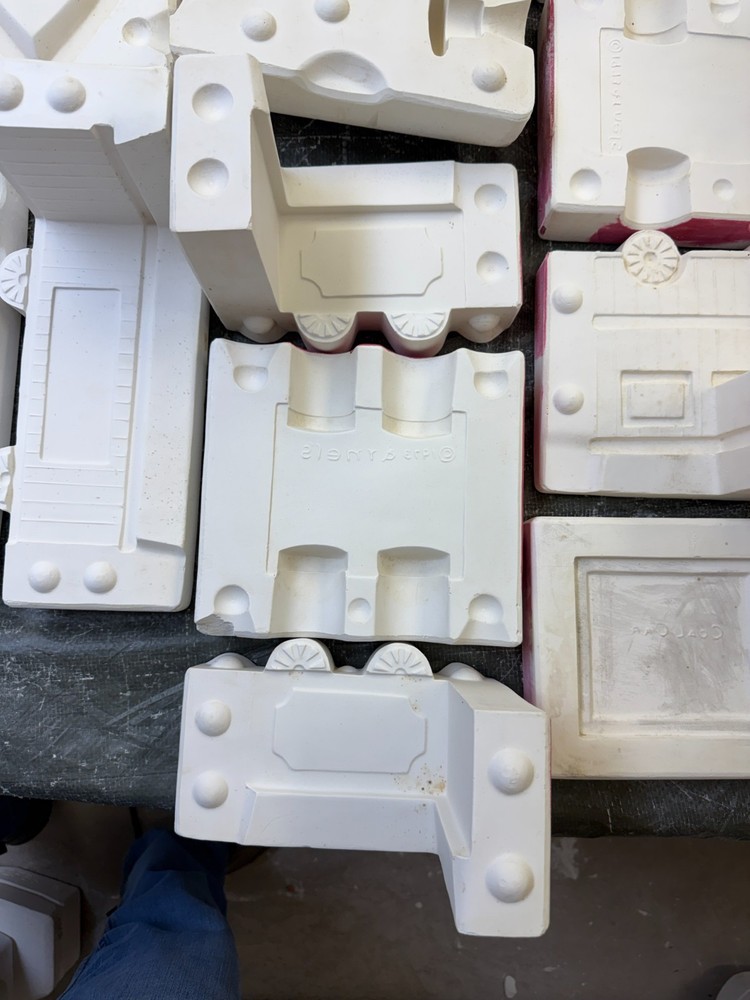 VINTAGE ARNEL'S CERAMIC MOLD #796 A/B/C/D/E CHOO-CHOO TRAIN ENGINE/DECANTER