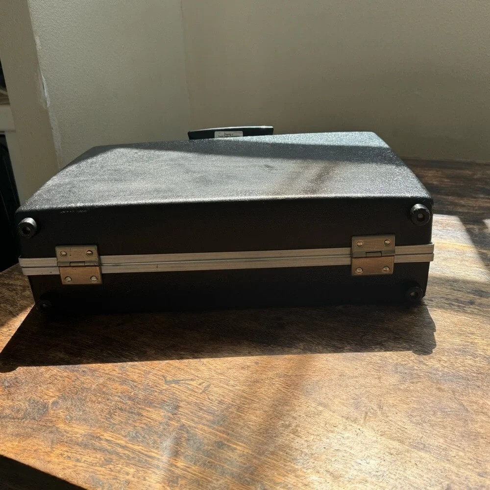 Smith-Victor SV portable "Attache" complete Location or studio Lighting Kit