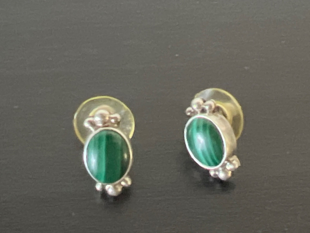 Marked Sterling Silver Small Stud Earrings Malachite Gemstone 925 3.9 grams
