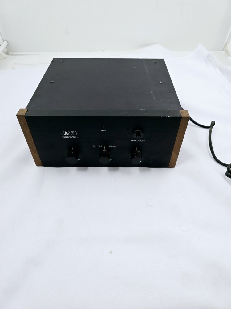 Janis Interphase 1 Comparator