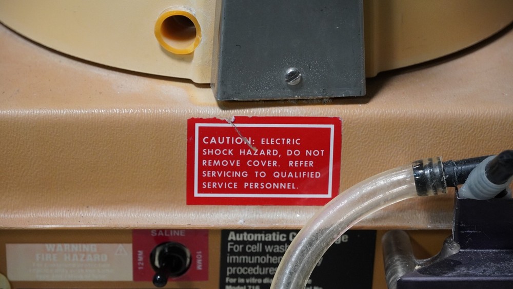 Dade 716 automatic centrifuge
