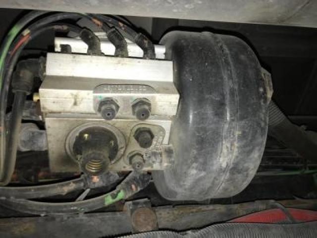 Bendix AD-IS Air Dryer - Used