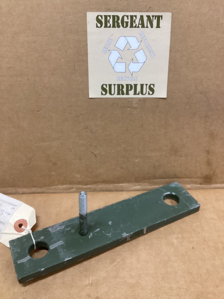 Exhaust bracket assmy./HMMWV 5340-01-381-2045