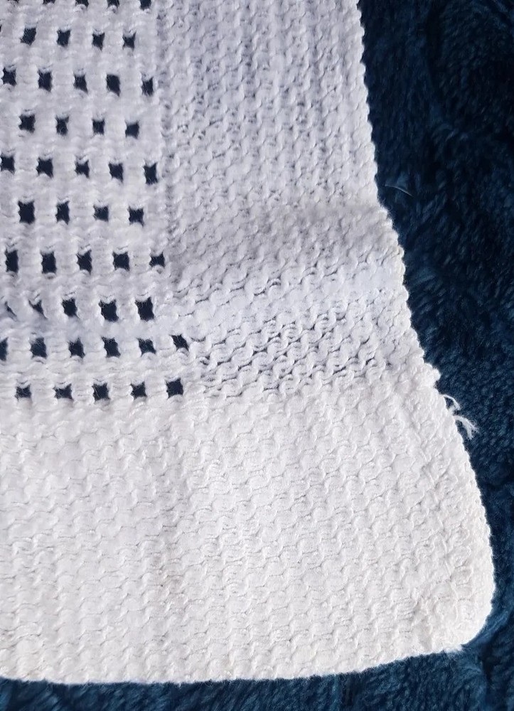 Vintage Pram Blanket Cellular Squirrel 70x90cm lace
