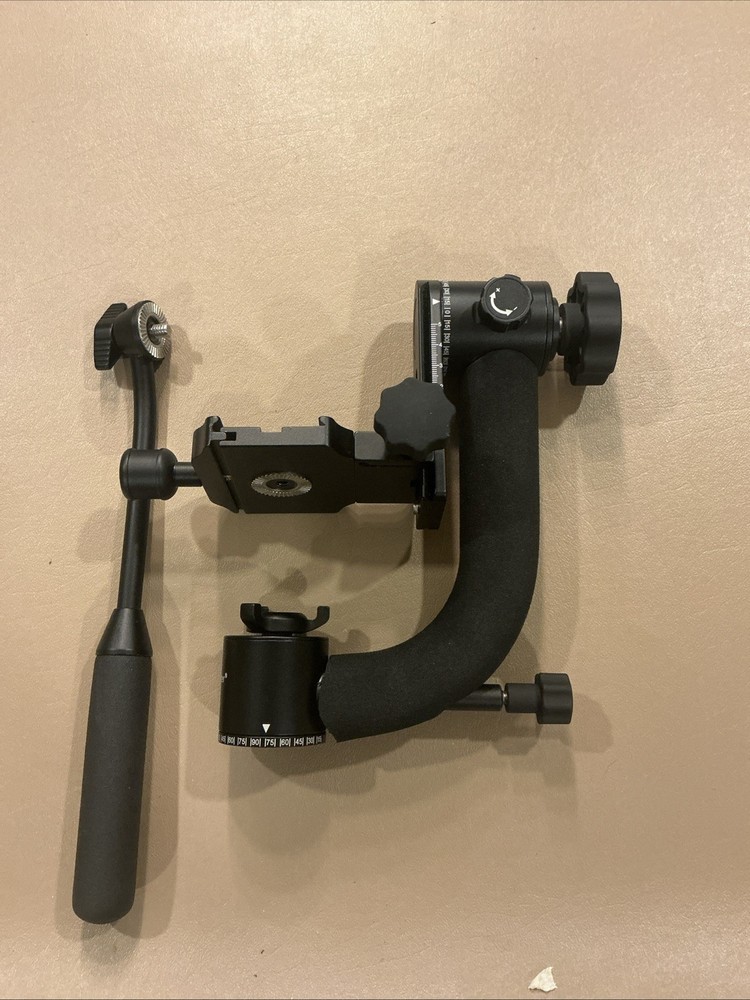 Promaster GH11 Gimbal Head New Smooth, Support With Removable Control Handle ￼