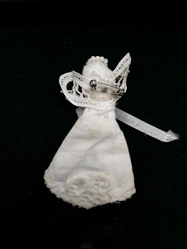 Battenberg Doily Angel Pin Christmas Brooch