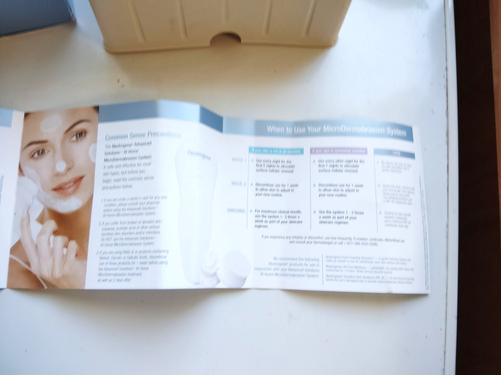 Neutrogena Advanced Solutions At Home Micro Dermabrasion System Discontinued NIB