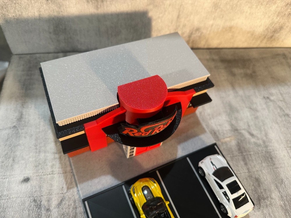 Red Robin 1:64 Scale Diorama