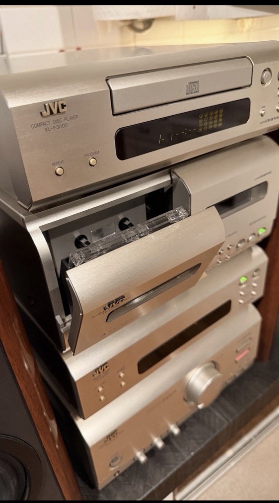 JVC Integrated Amplifier with Cd/Cassette Deck