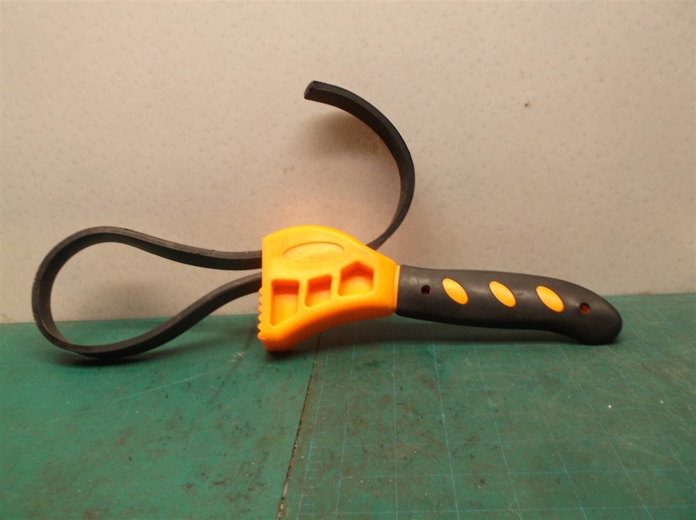Unbranded Strap wrench