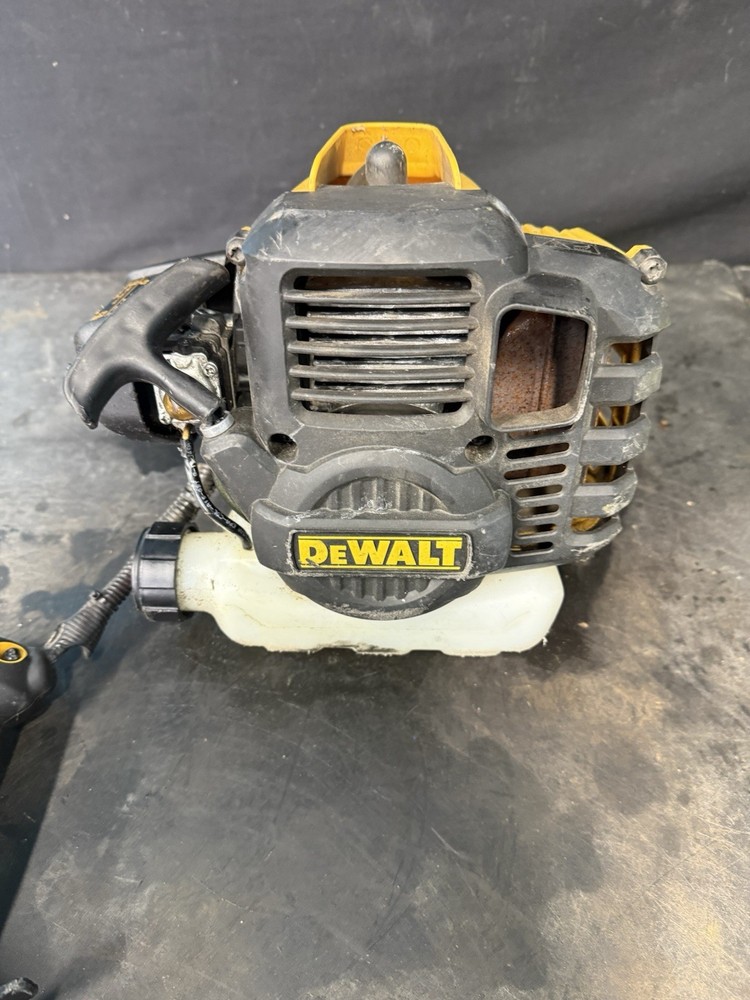 Dewalt 27cc 2 Cycle Gas Engine