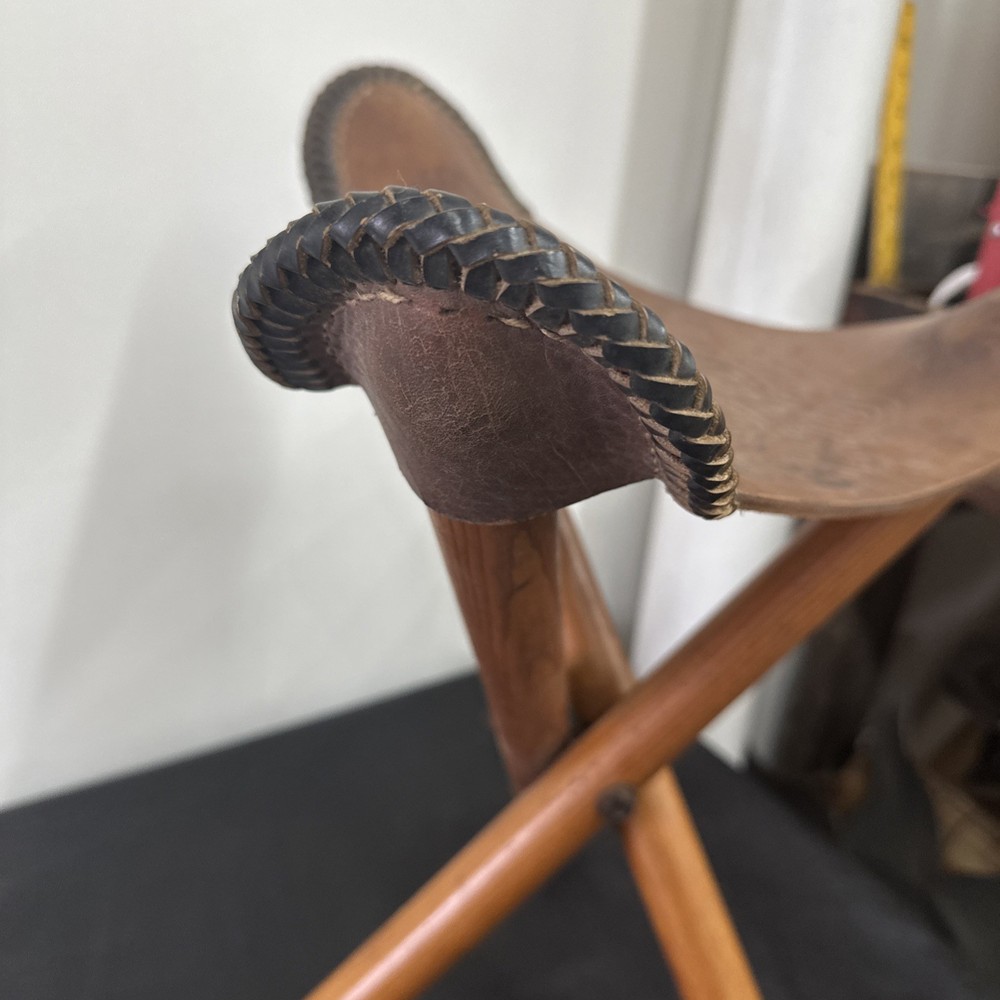 Vtg Hand Tooled Mexico Folding Tripod Saddle Seat Stool Chair Embossed Leather