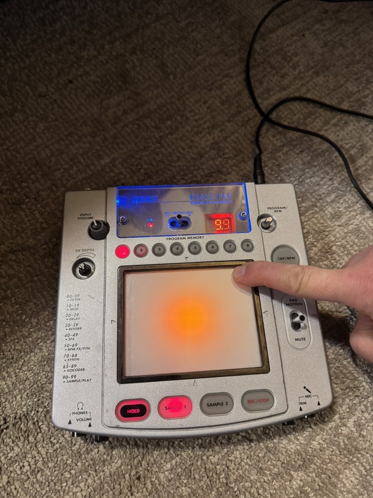 KORG KAOSS PAD KP-2 DJ Sampler Processor Effector from missing knobs