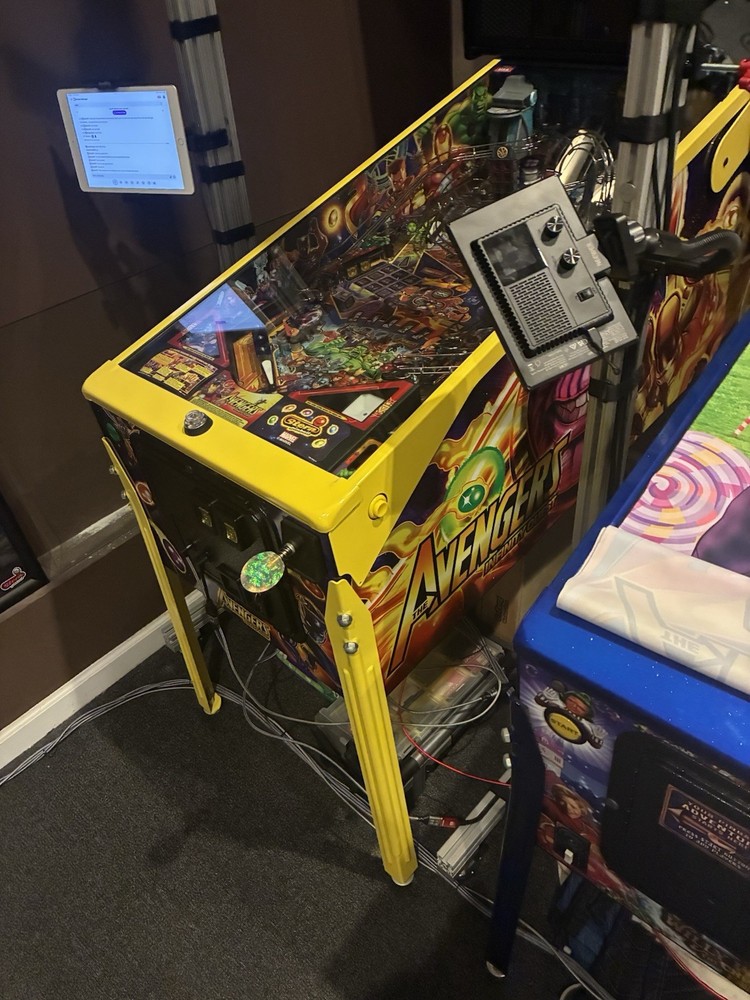 Stern Pinball Avengers Infinity Quest Premium