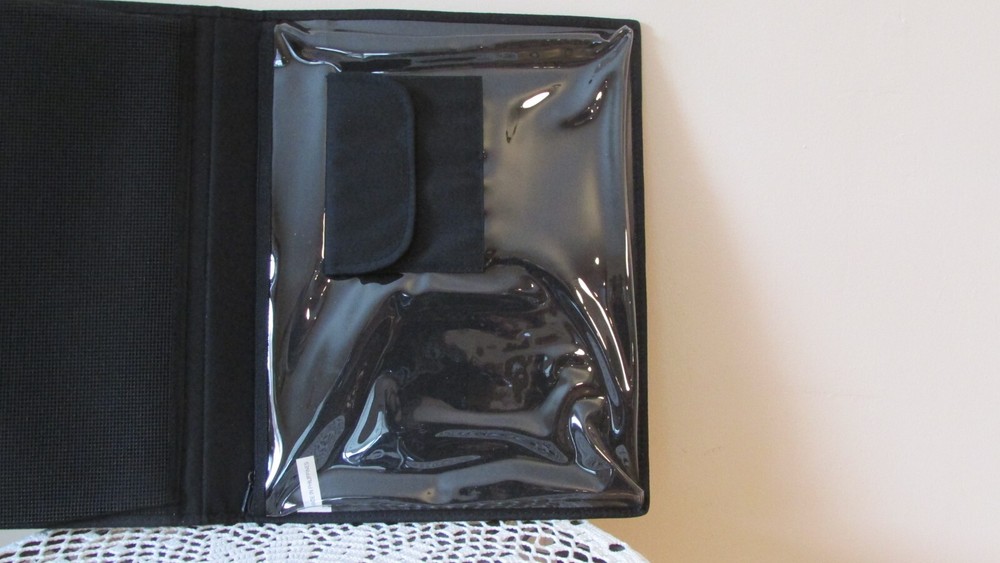 Loran (Needlework) Project Carrying Case Black with 3 inner sections