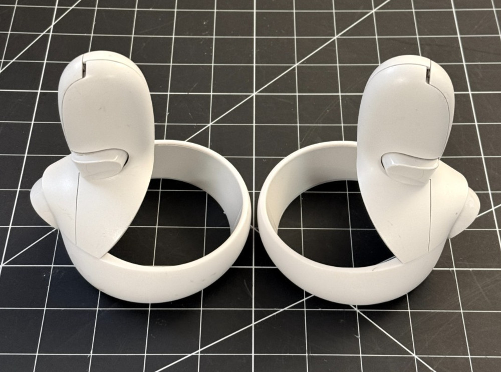 Genuine OEM Oculus Quest 2 Left + Right Controllers PAIR Working + Fully Tested