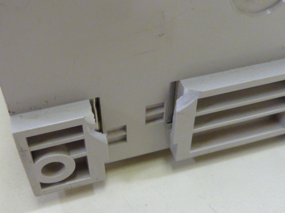IDEC Power Supply PS5R-D24 Scratch & Dent #48496