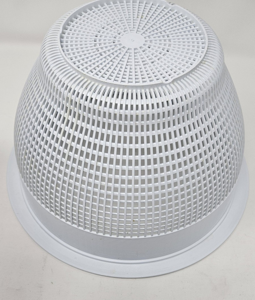 Pampered Chef Nesting Bowl Set w Colanders & Lids Non Slip Checkerboard pattern
