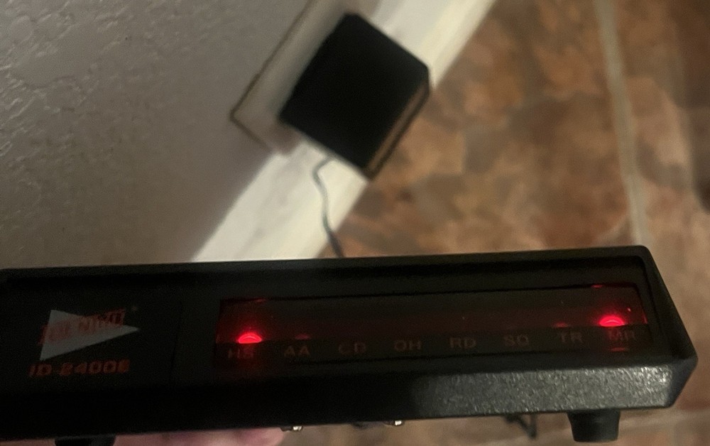 Identity External Modem ID2400E 2400 Bps w/Cords & Manual