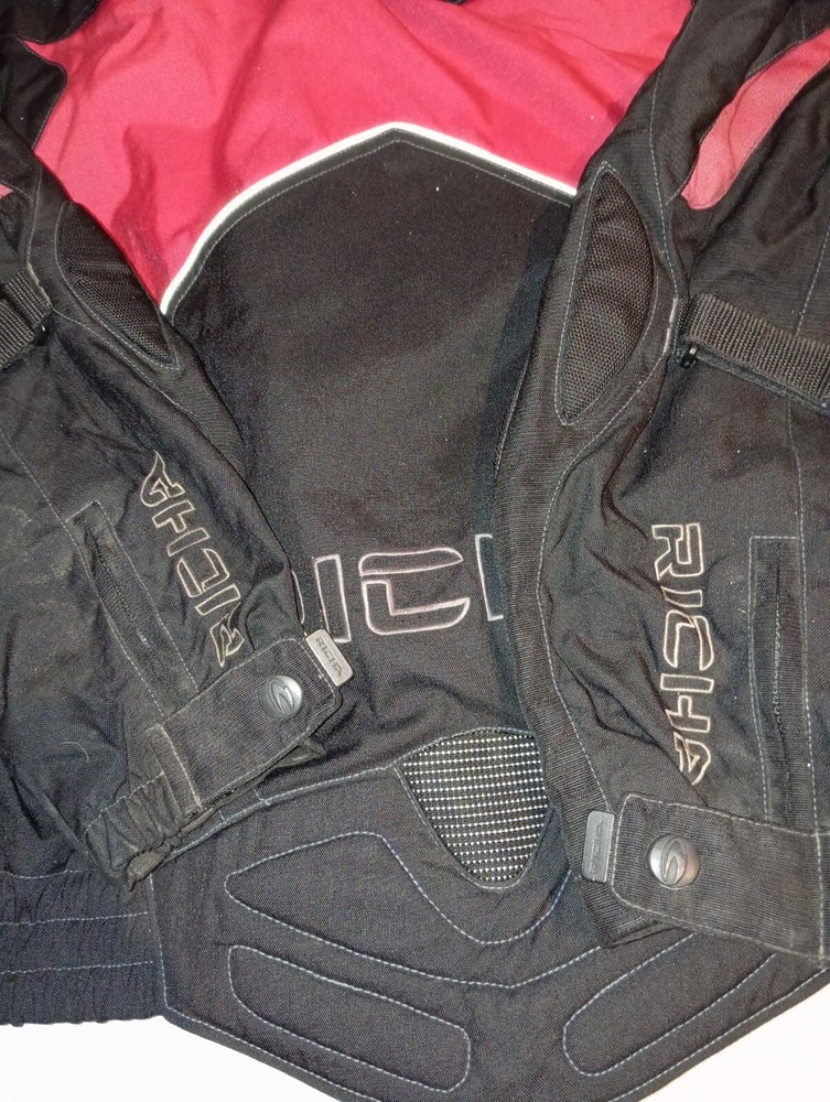 "Right Motorcycle Jacket: Unmatched Performance, Protection and Style