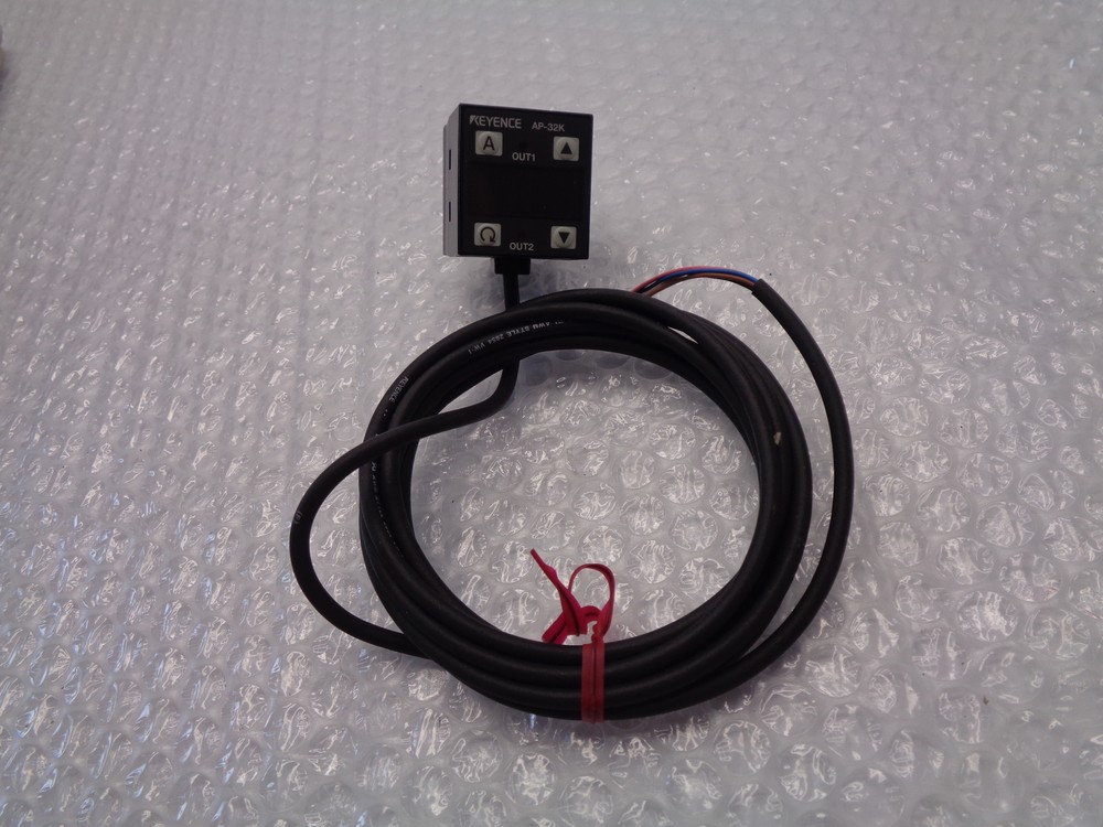 KEYENCE AP SERIES 7124208 SENSOR NSNP