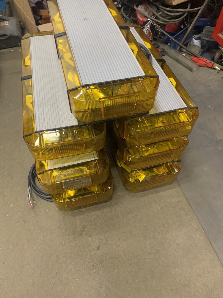 Whelen Edge 9000 Mini BASIC Light Bars 26-28”