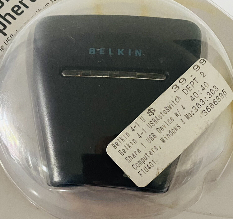Belkin USB 4X1 PERIPHERAL SWITCH (F1U401)