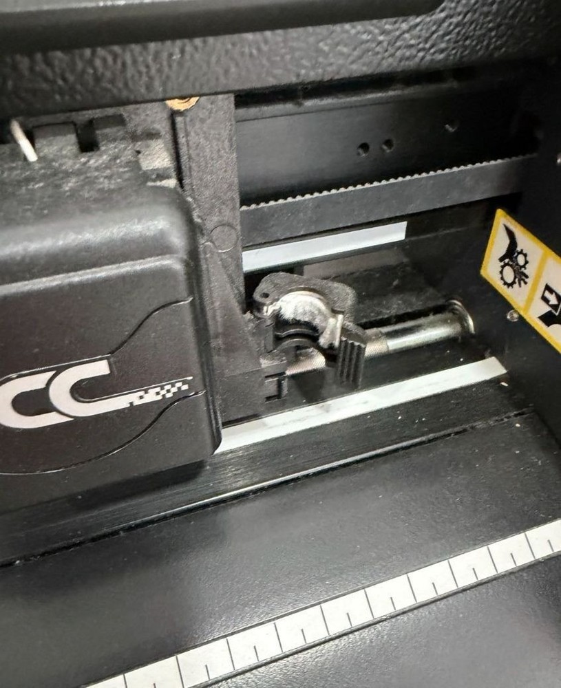 GCC Expert II 24" Vinyl Cutter Plotter Machine (Machine & power cord only)