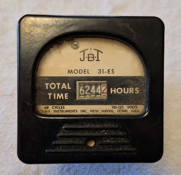 JBT Instruments Model 31-ES Total Time Hours Timer
