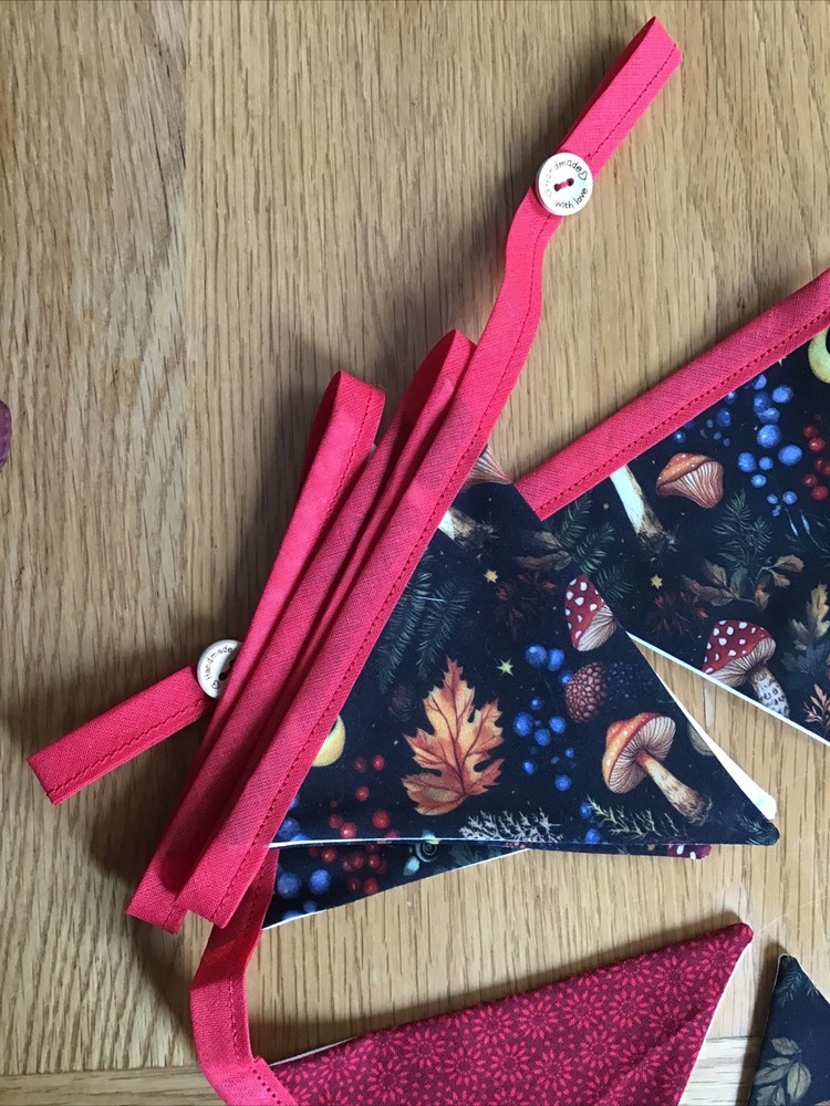 Unique Handmade Bunting Toadstool 🍄 Handmade Buttons Approx 2 METER 11 FLAGS