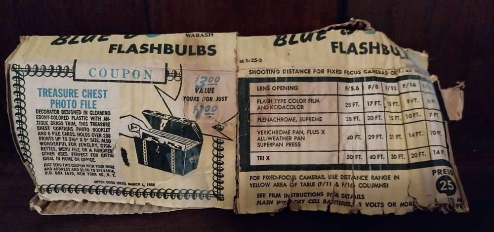 4 Sylvania Blue Dot Super Flash Bulbs Press 25