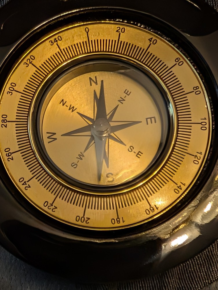Compass in black case with inscription - 3" diameter