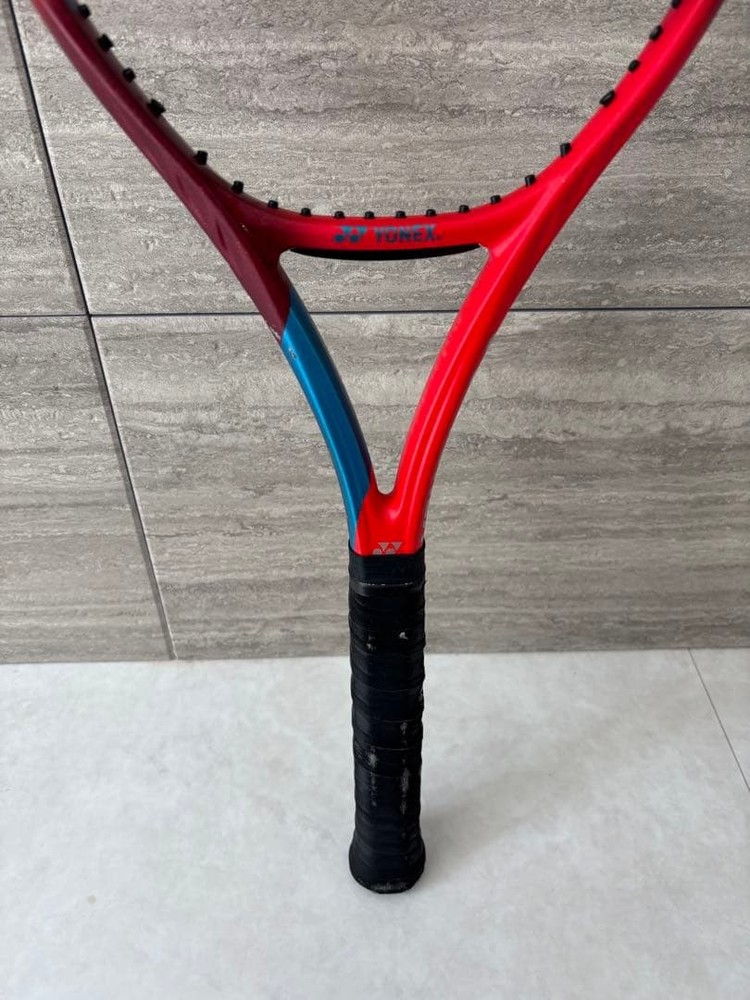 Excellent YONEX VCORE 100L V-Core 100L