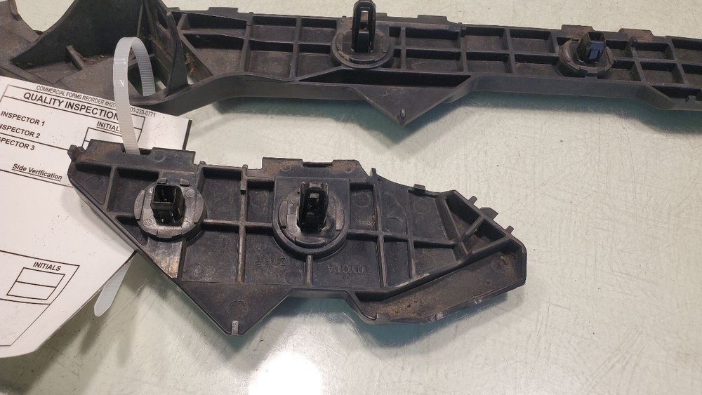 COROLLA S 2013 REAR BUMP BRACKET, RETAINER RH