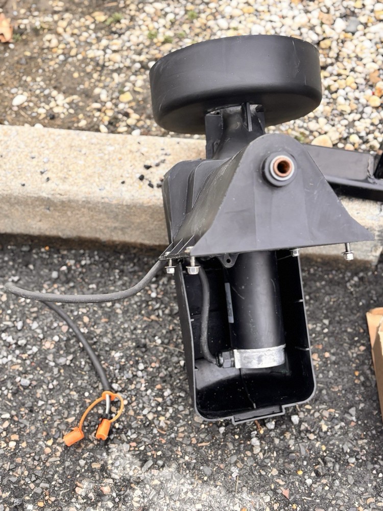 salt dogg complete spreader And Controller