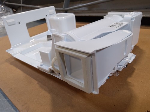 OEM LG EAU60783840 Ice Maker Assembly